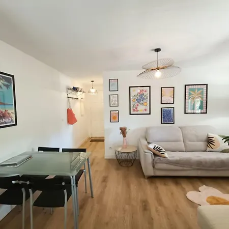Appartement Superbe 80m De La Mer Avec Terrasse